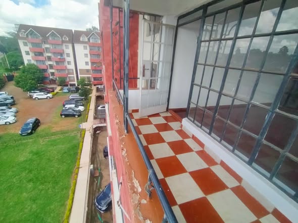 Biggest 2 bedroom apartment to let langata