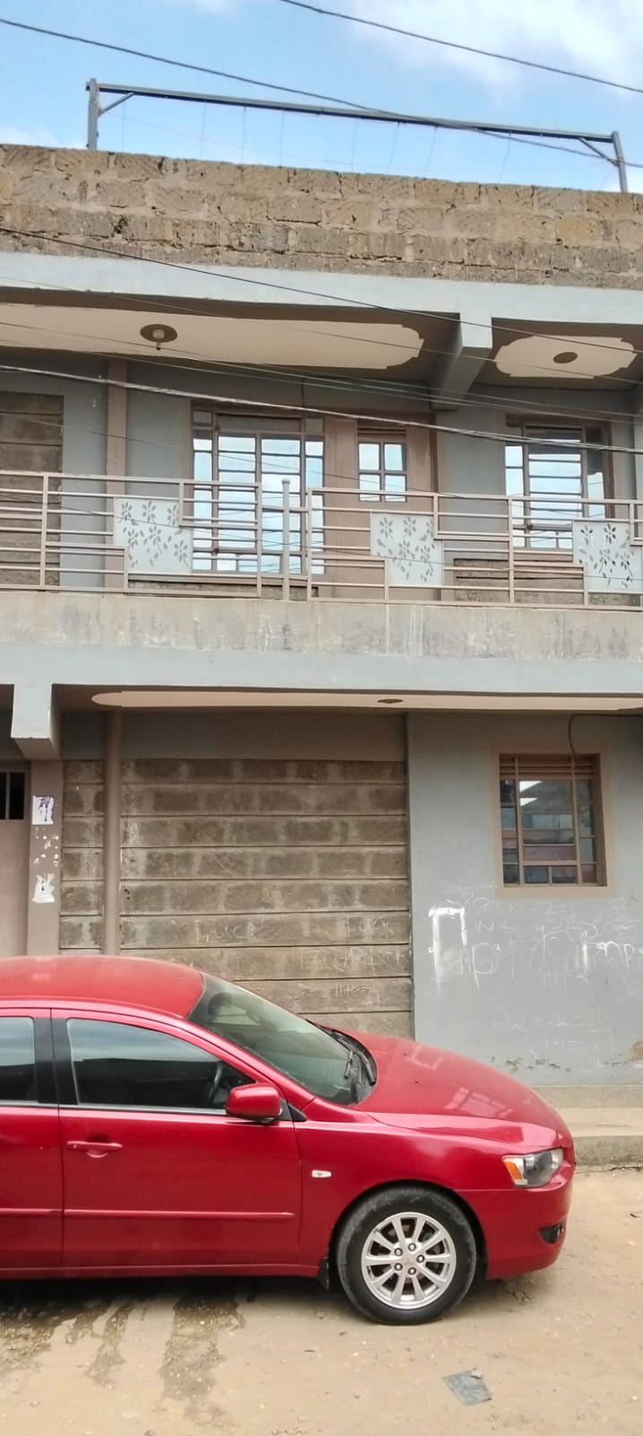 block of apartment for sale in Donholm Image