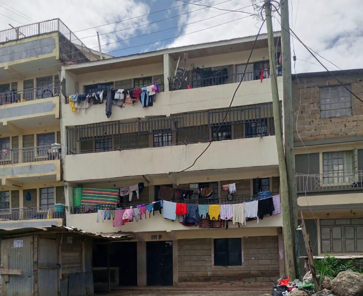 BLOCK OF APARTMENT FOR SALE IN KOMAROCK