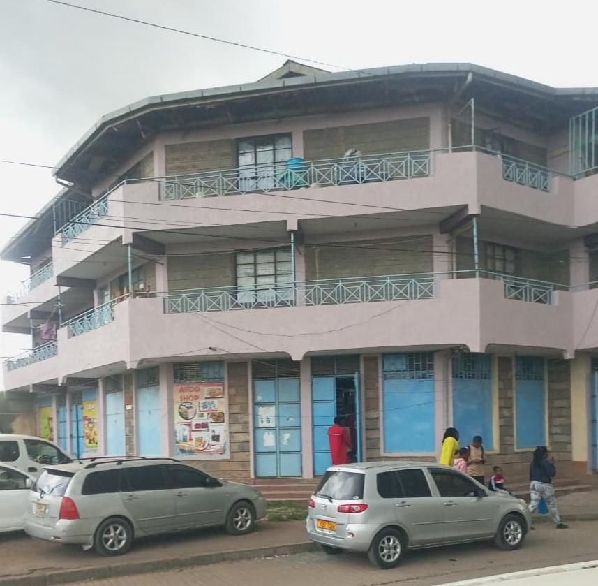 BLOCK OF APARTMENT FOR SALE IN KOMAROCK