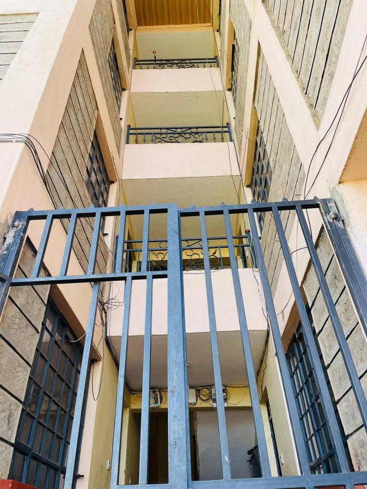 Block of apartment for sale in Mwihoko Image