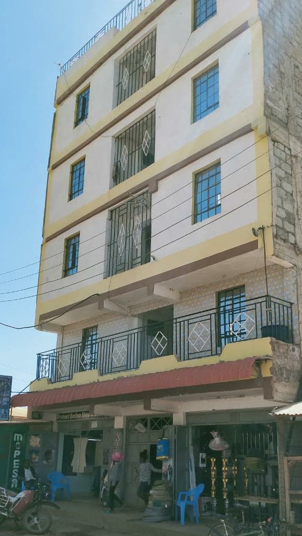 BLOCK OF APARTMENT FOR SALE IN WITEITHIE