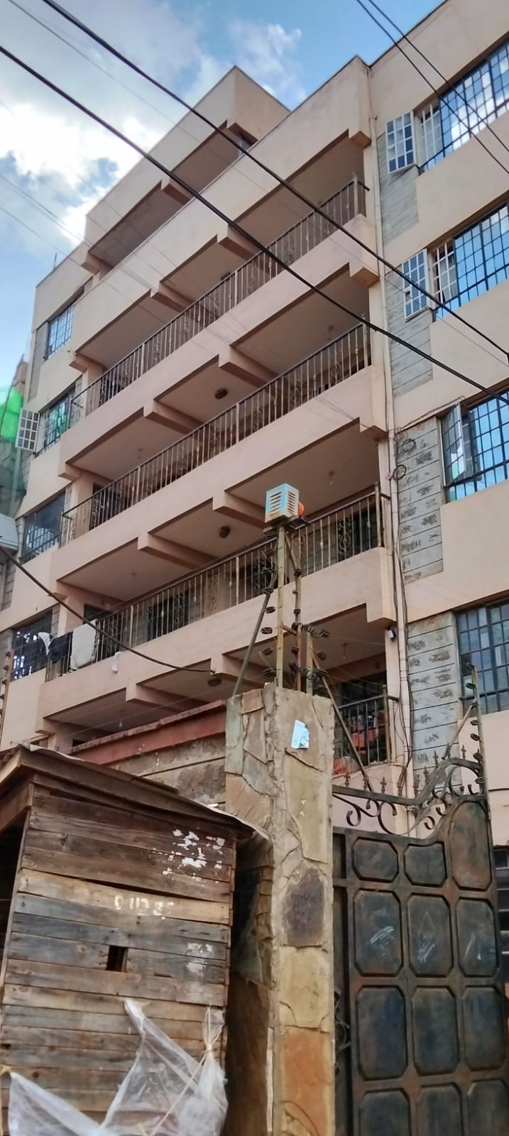 Block of Apartments for Sale – Thika Road (Near Kiamumbi)
