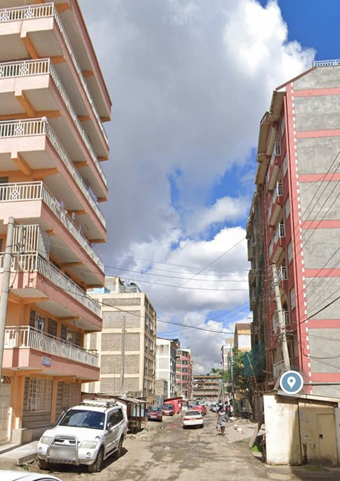 Block of flat for sale in Donholm Image