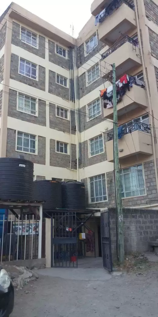 Block of flat for sale in Donholm Image