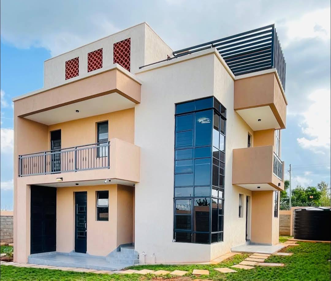 Brand new 4 Bedroom All En-suite Maisonette plus Dsq, family room and Office For Rent in Ruiru
