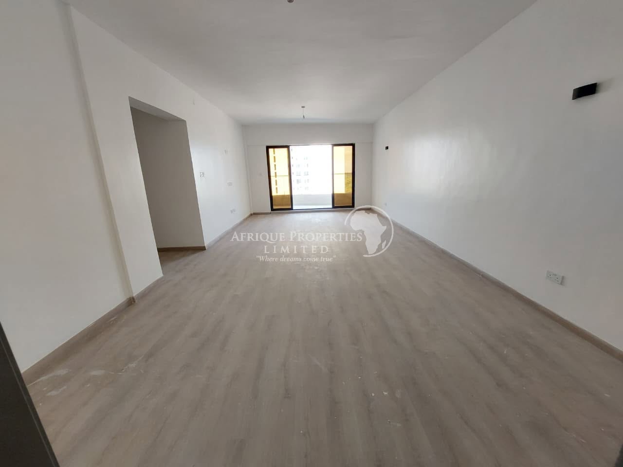 brand new 5 bedroom apartment for rent in Parklands