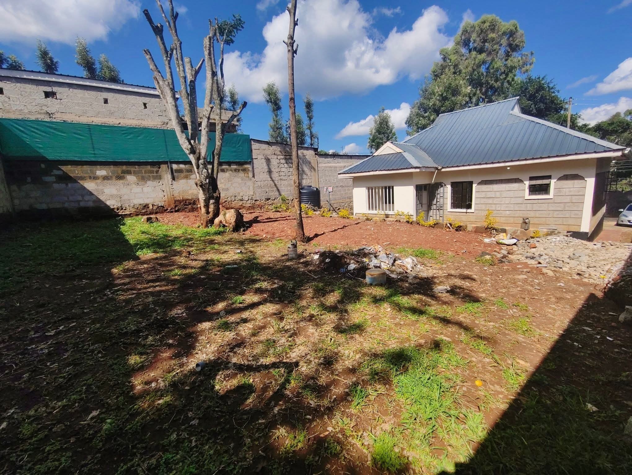 CHARMING 2 BEDROOM BUNGALOW TO LET IN KERARAPON DRIVE