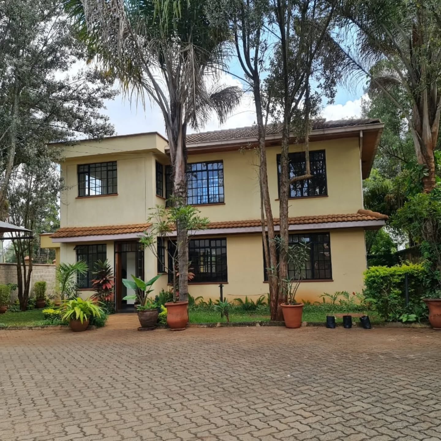 Charming 3-bedroom townhouse for rent in Lavington