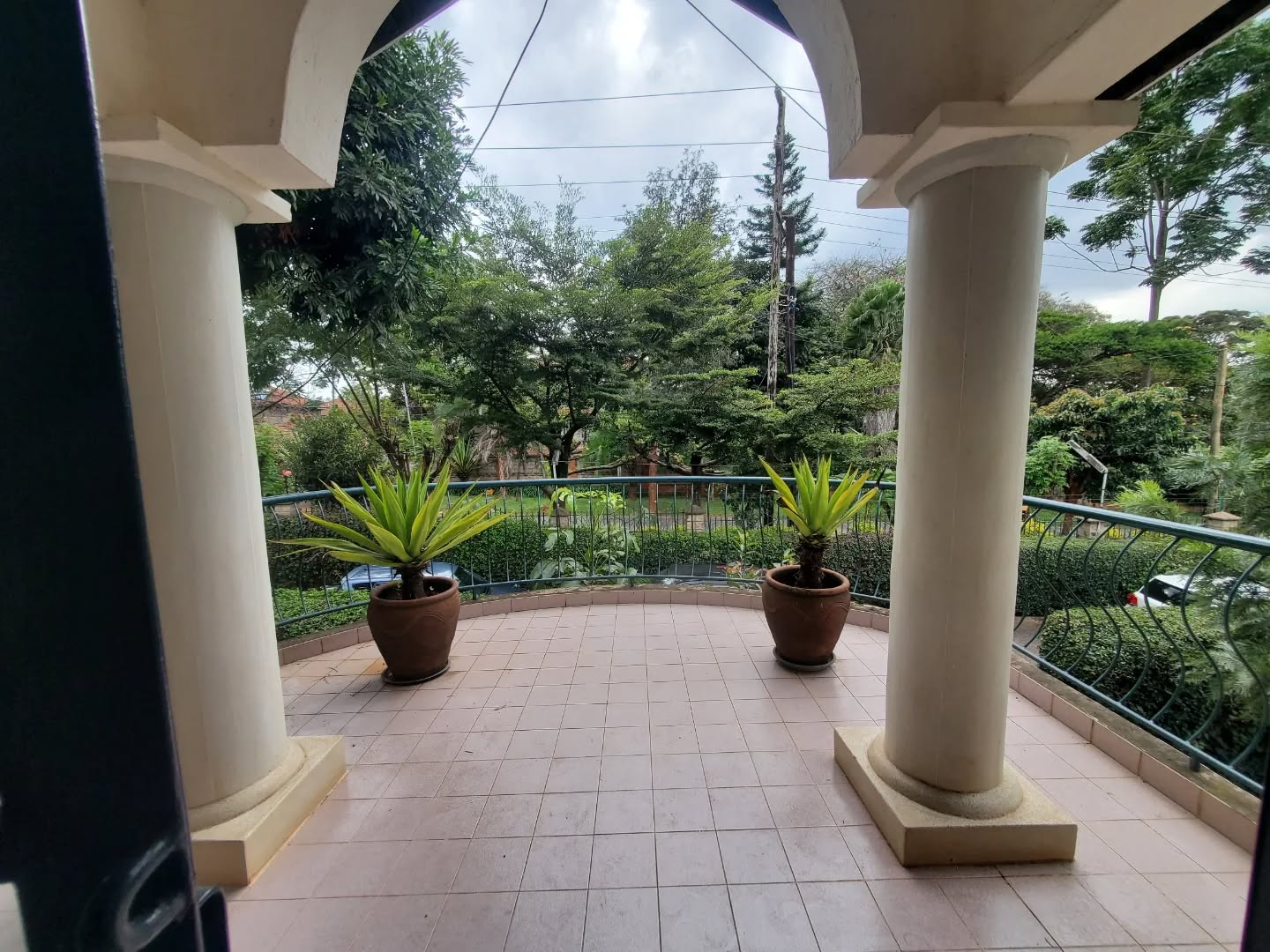 Charming 4-bedroom Townhouse plus dsq to let in Westlands Image
