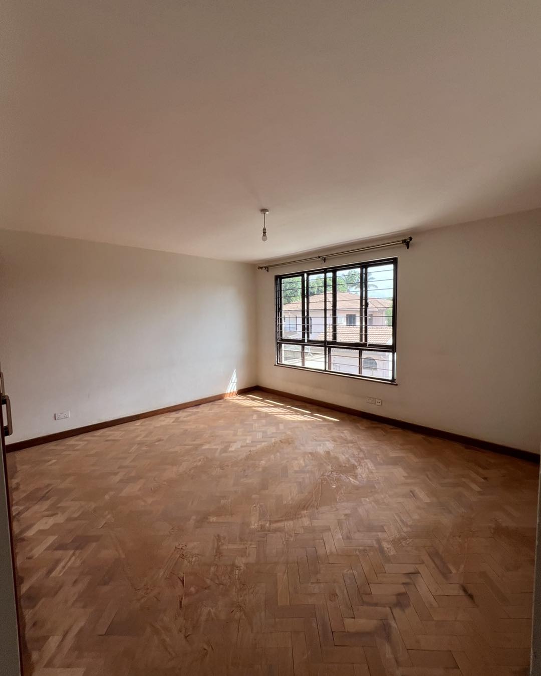 Charming 5-Bedroom Townhouse For Rent or Sale in Lavington Image