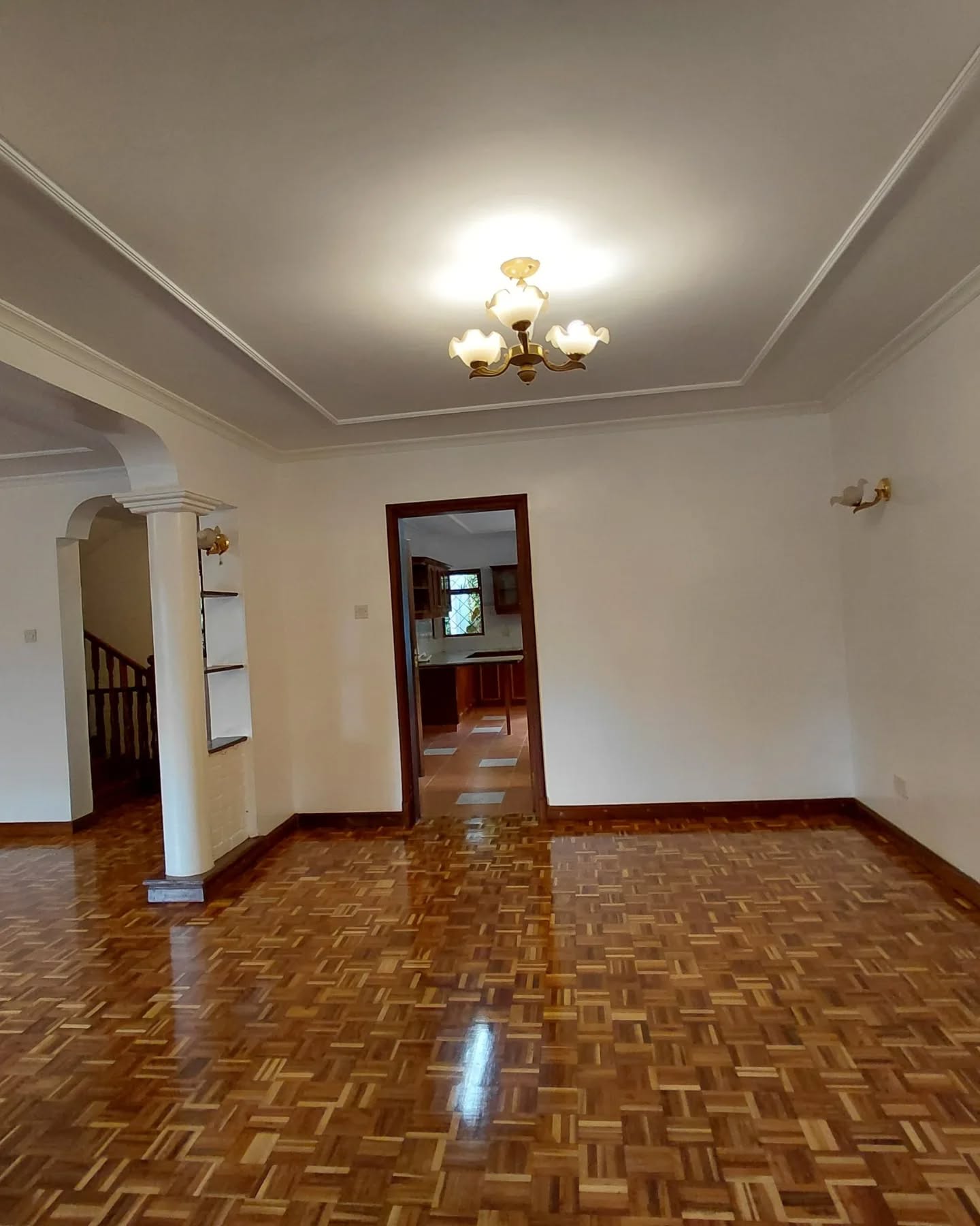 Charming 5 Bedroom Townhouse plus dsq to Let in Westlands Image