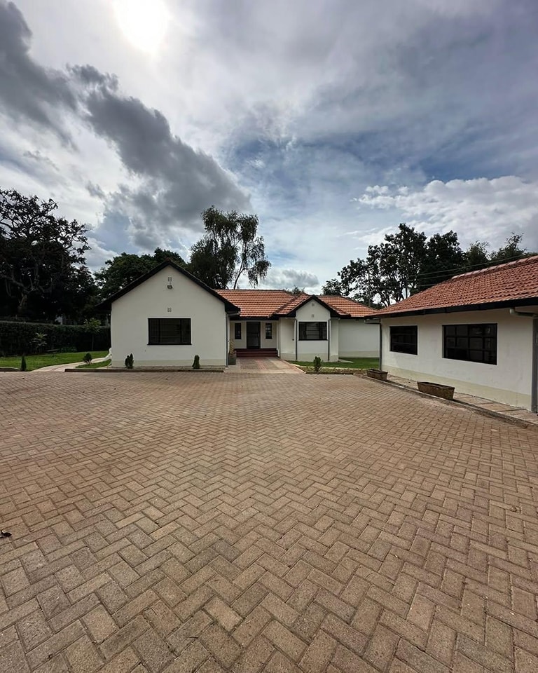 Commercial 4-Bedroom Bungalow To Let in Lavington Image