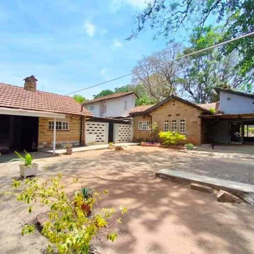 Magnificent 4 Bedrooms Mansionette With Dsq   In  Lavington