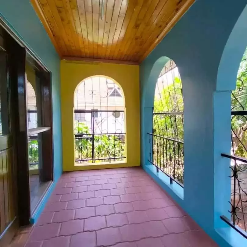 Magnificent 4 Bedrooms Mansionette With Dsq   In  Lavington Image