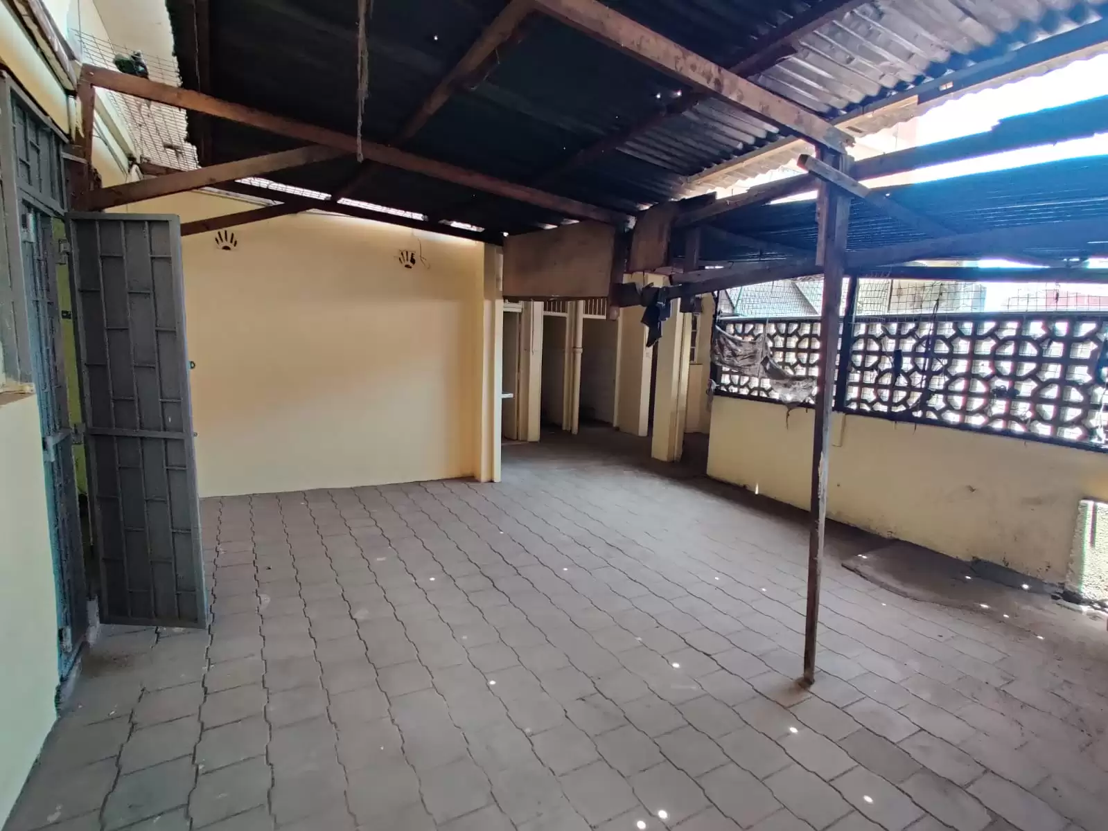 Magnificent and Spacious Commercial Property In Ngara Image