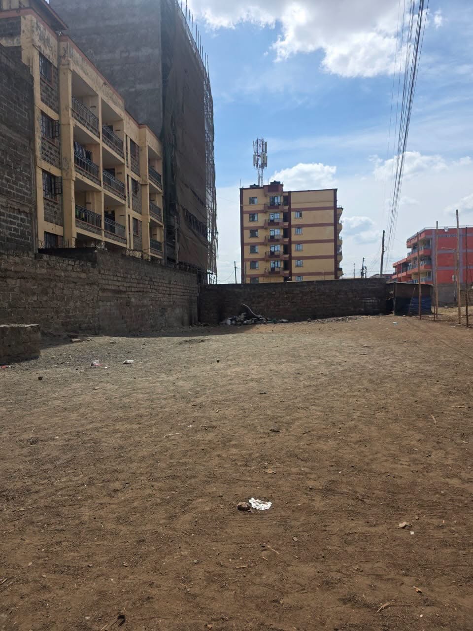 commercial plot for sale in membley