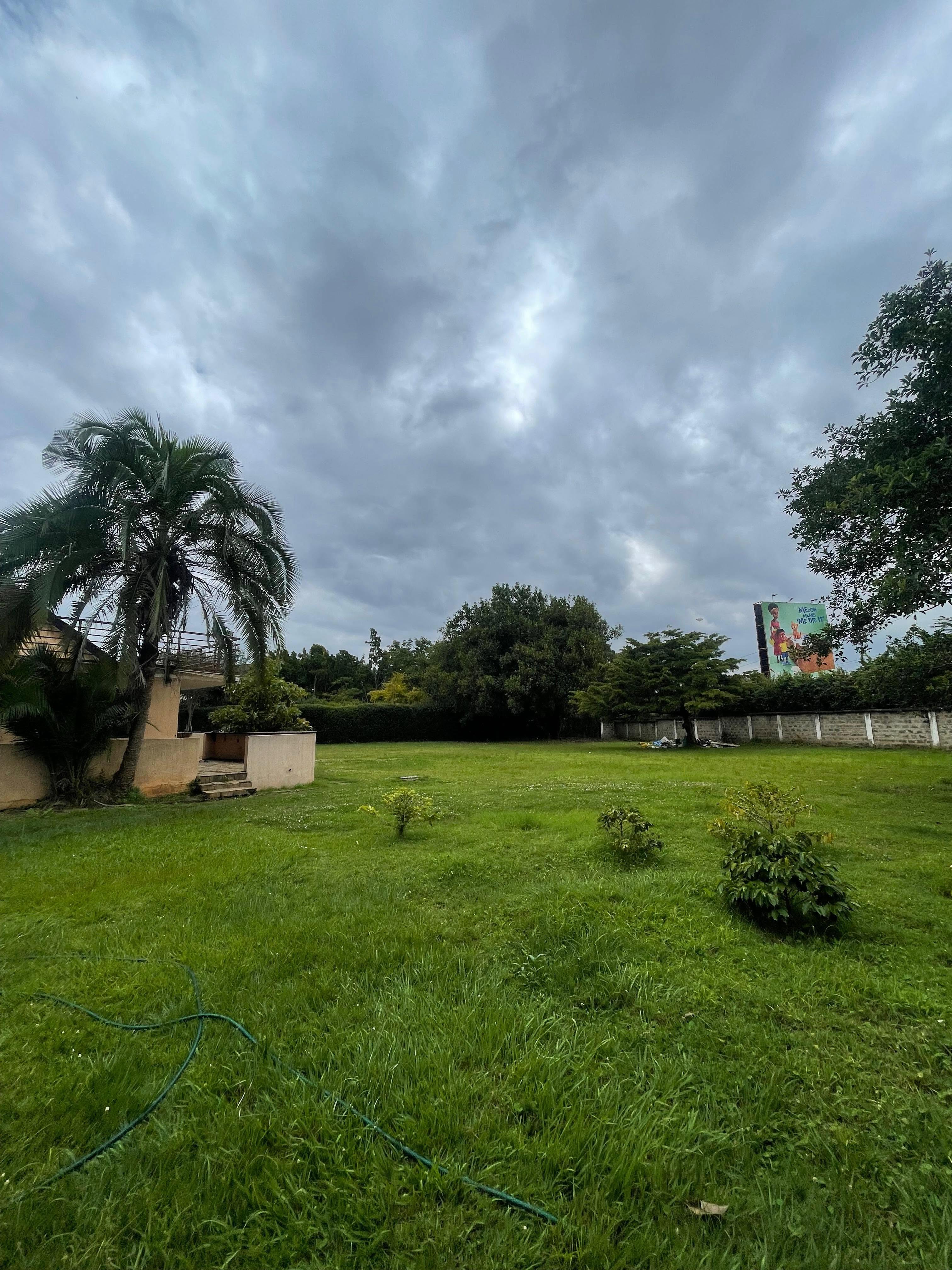 Commercial Property on ¾ Acre To Let in Lavington