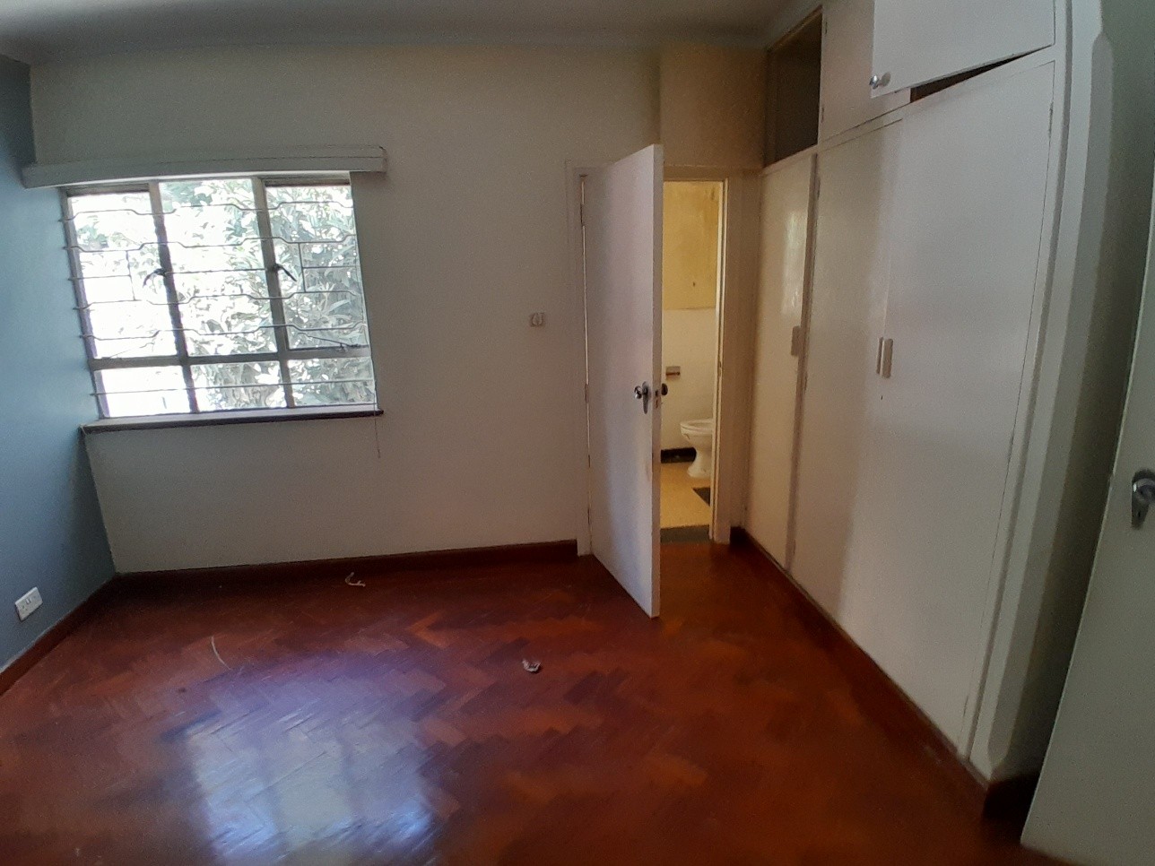 COMMERCIAL PROPERTY TO LET IN UPPER HILL Image