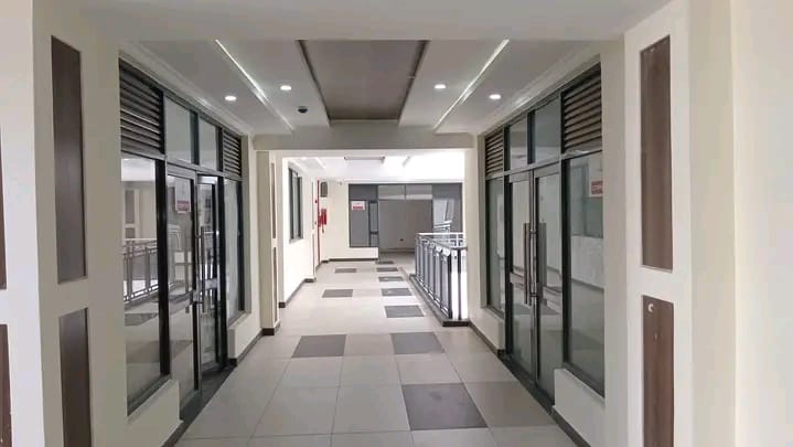 Commercial Retail Space To Let in Hurlingham