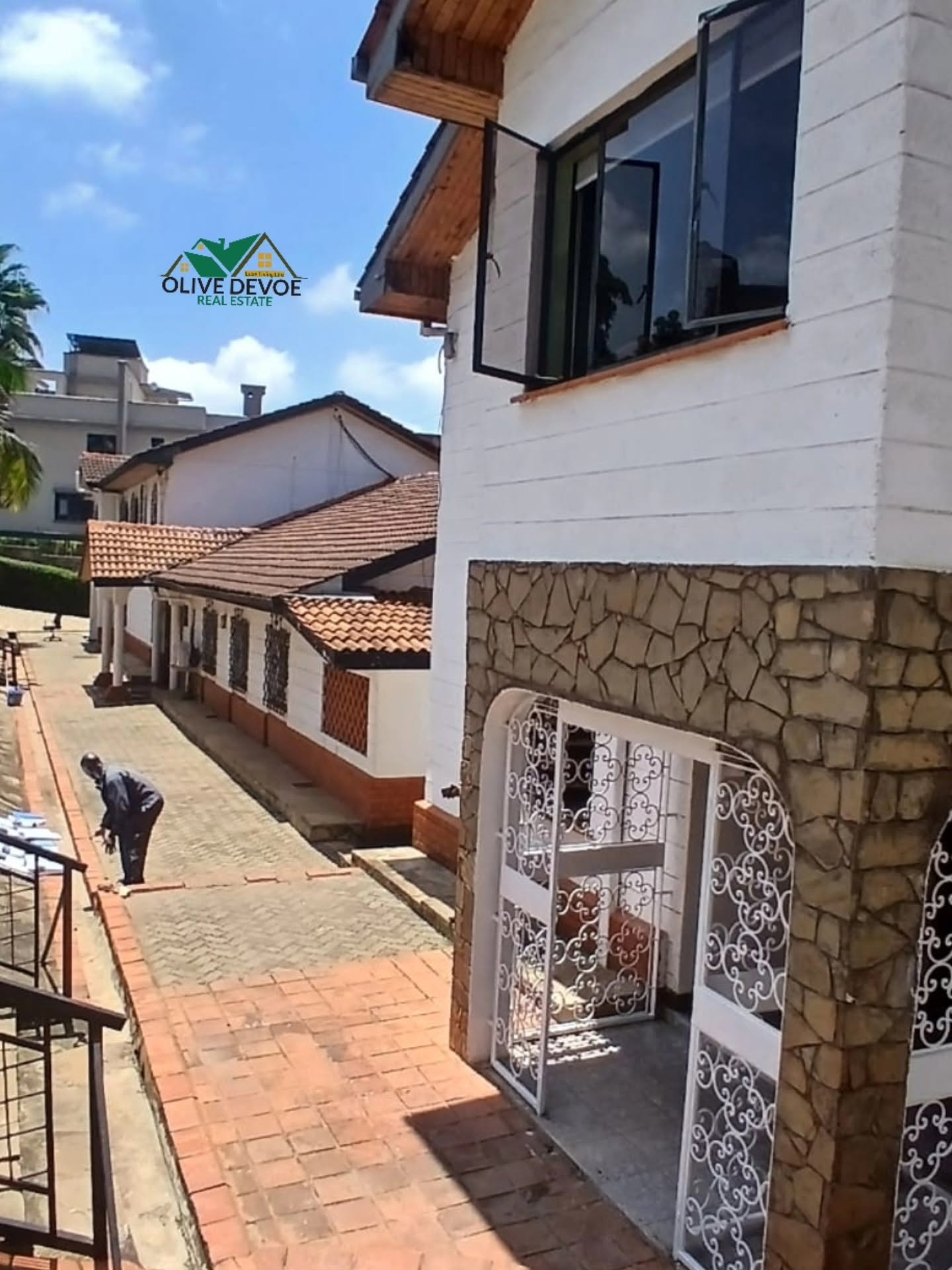 Commercial standalone maisonette for rent or sale in Lavington Image