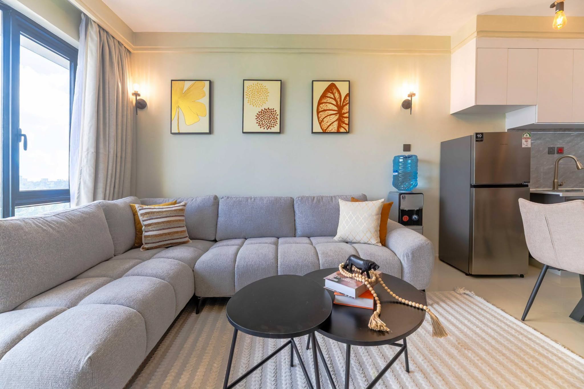 DELUXE 1 BEDROOM FULLY FURNISHED TO LET IN WESTLANDS