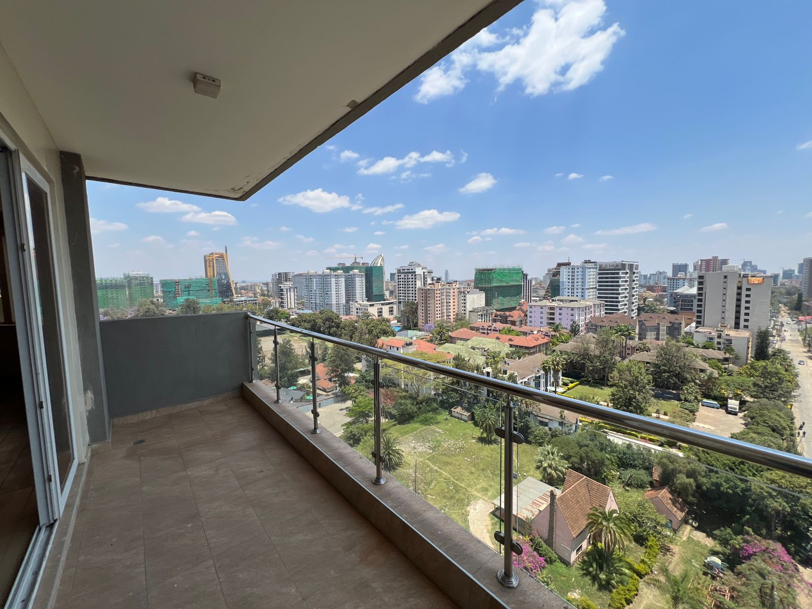 Elegant 3 bedroom apartment all ensuite plus dsq for rent in Kilimani
