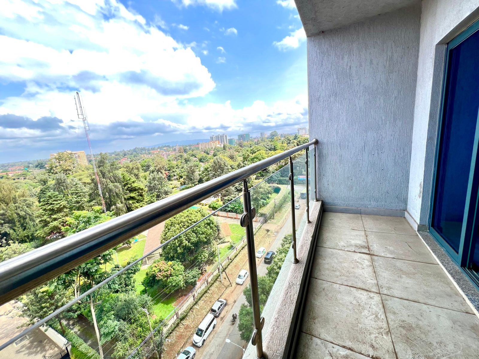 Elegant 3 bedroom all ensuite plus dsq for rent in Lavington Image