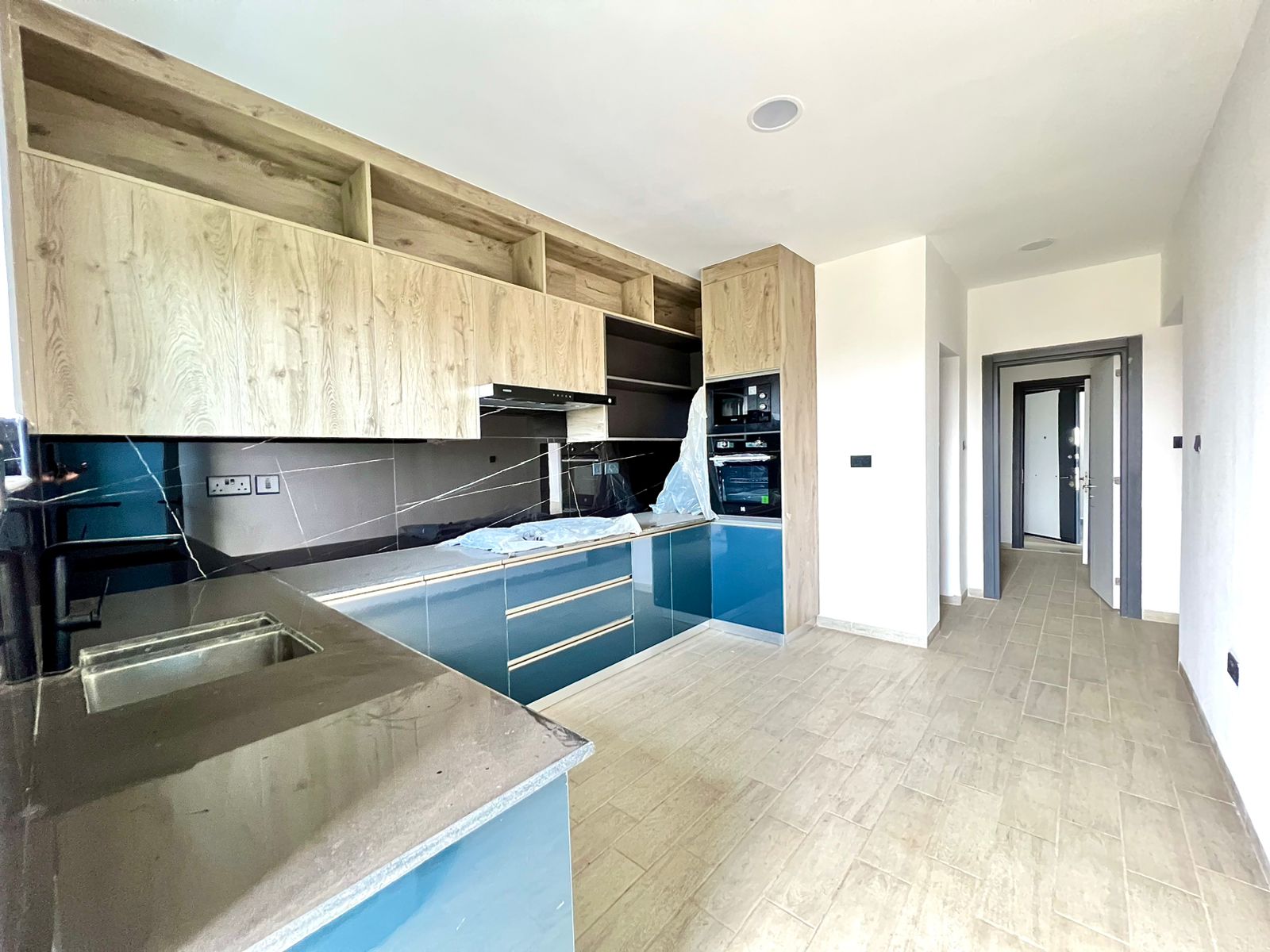 Elegant 3 bedroom apartment all ensuite plus dsq for rent in Lavington