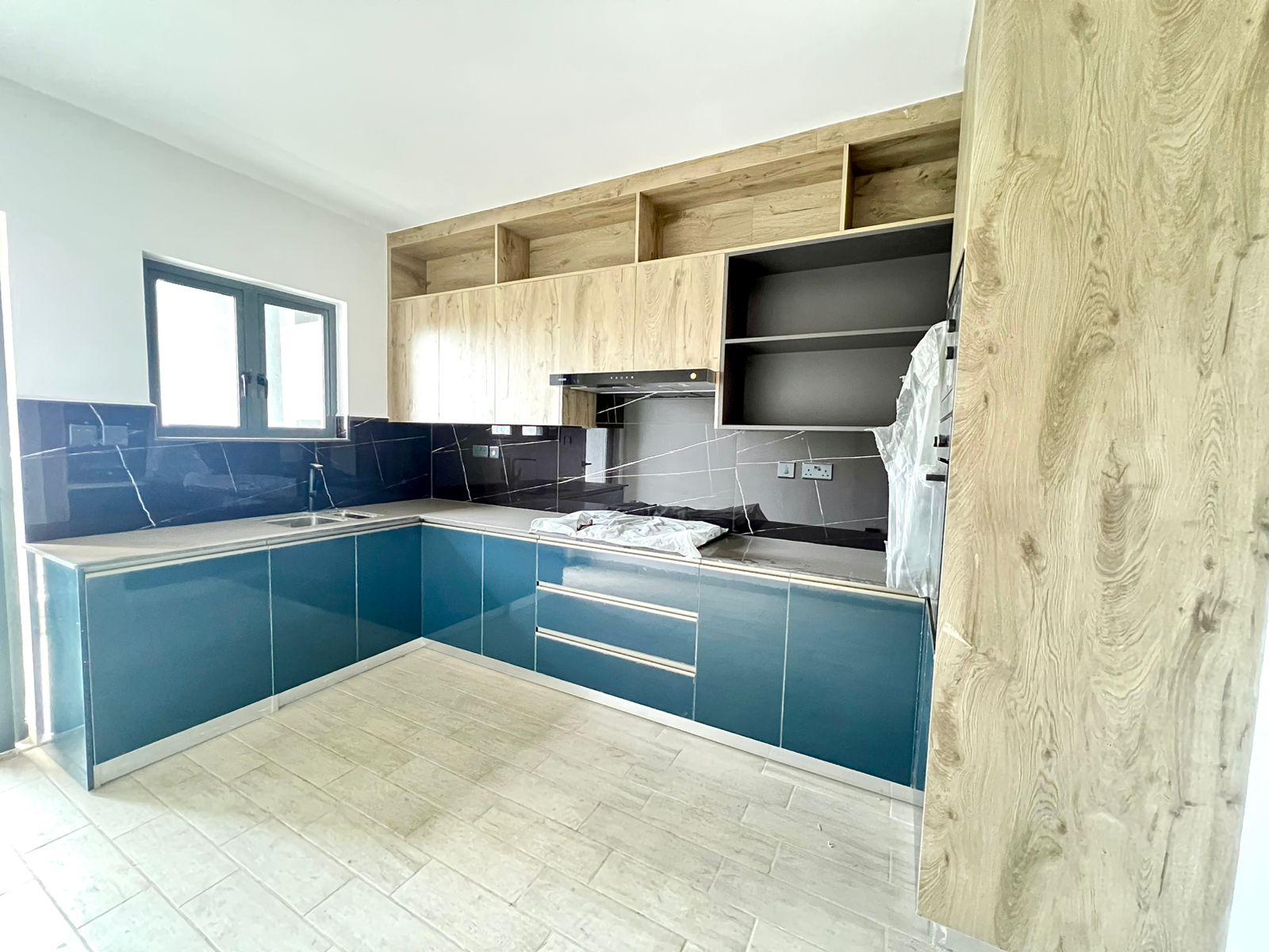 Elegant 3 bedroom all ensuite plus dsq for rent in Lavington Image