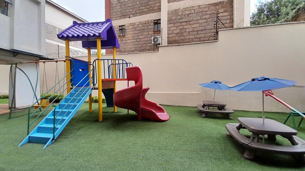 Elegant 3 Bedroom Apartment + DSQ in Brookside Image