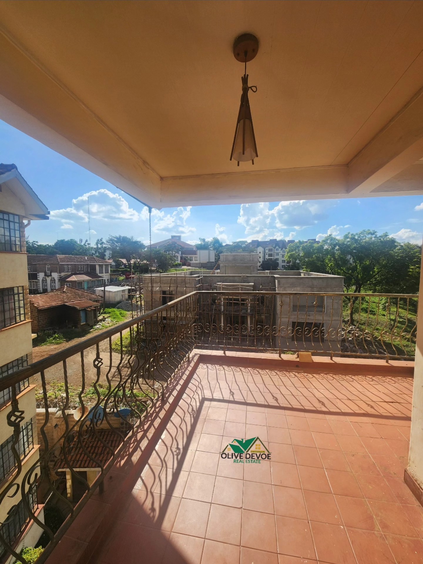 Elegant 3 bedroom + DSQ apartment to let in kilimani