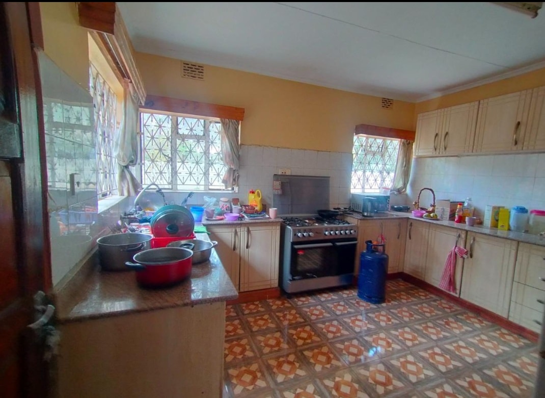 Elegant 4 Bedroom Bungalow All Ensuite with DSQ For Sale in Karen Image
