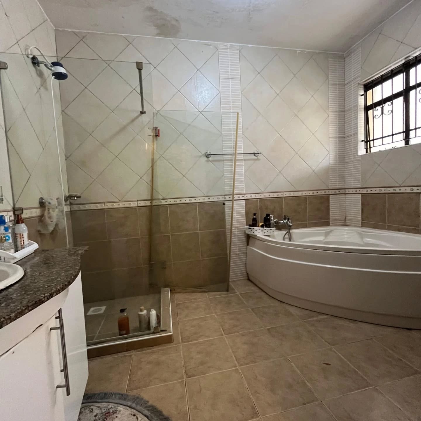 Elegant 4 Bedroom + DSQ Townhouse for Sale/Rent in Westlands Image
