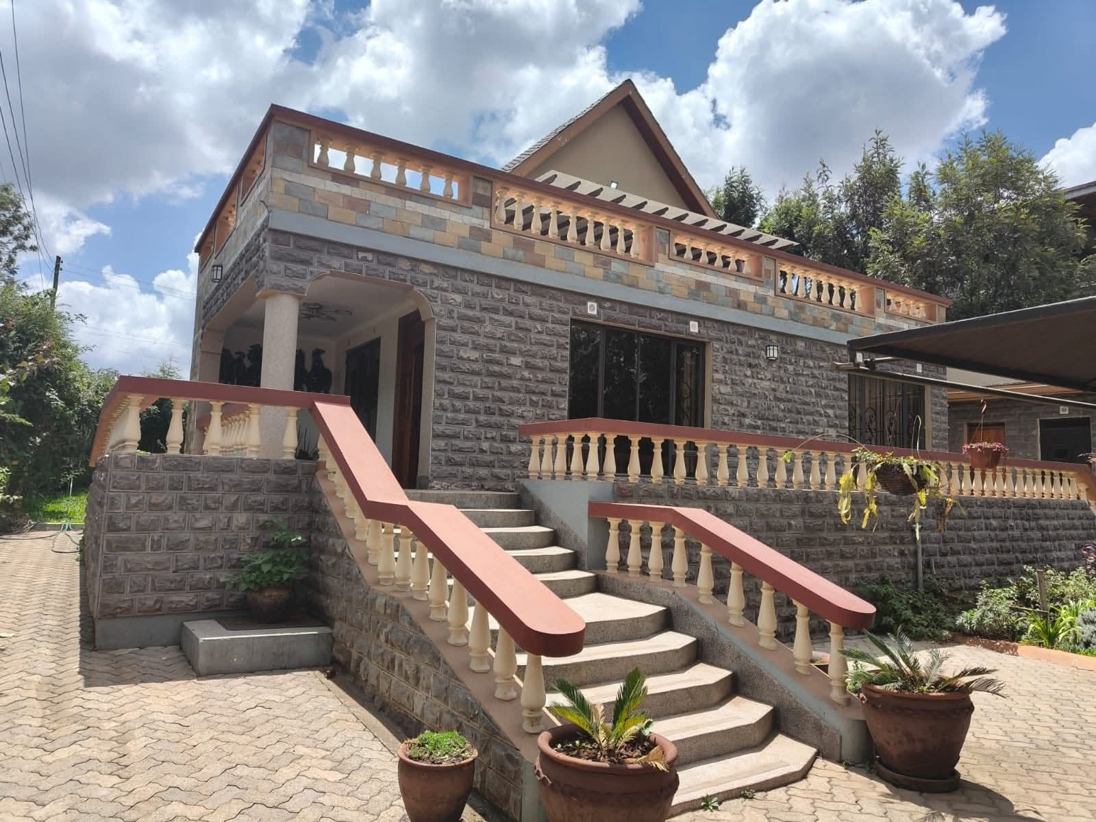 Elegant 4 Bedroom Maisonette + DSQ To Let in Kerarapon Drive