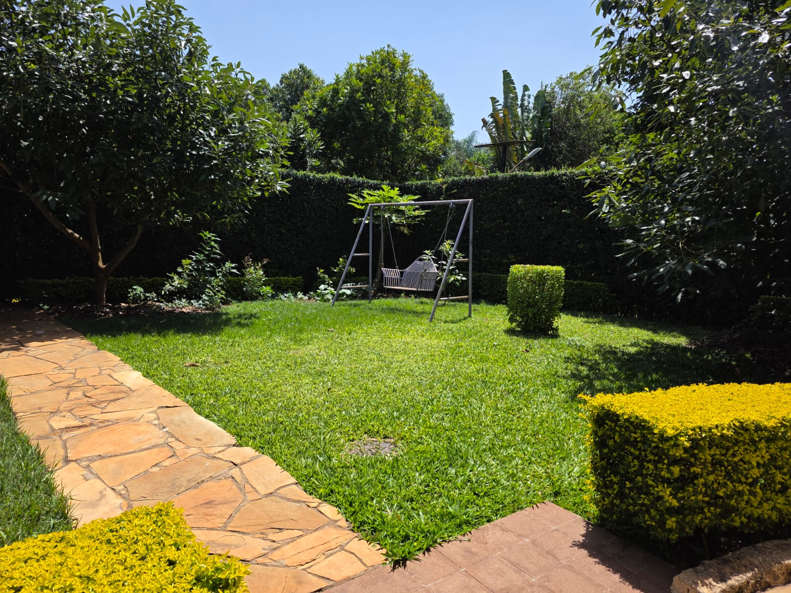 Elegant 4-Bedroom Maisonette for Rent in Muthaiga Image