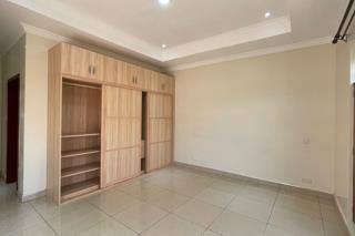 Elegant 4 Bedroom Maisonette For Sale in New Runda Image