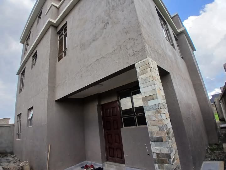 Elegant 4 Bedroom Maisonnette For Sale in Ruiru