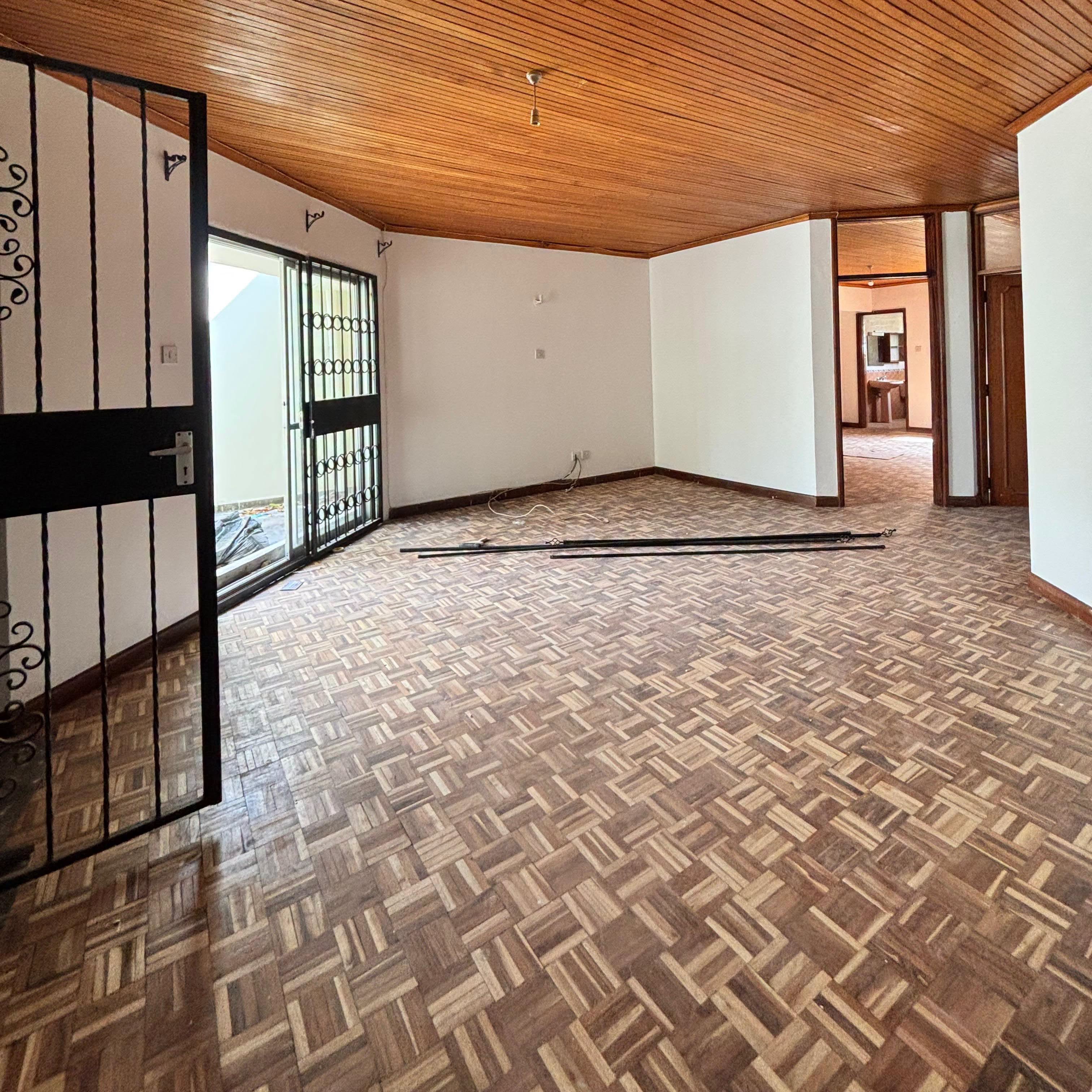 Elegant 4 Bedroom Townhouse + DSQ for Rent & Sale in Spring Valley
