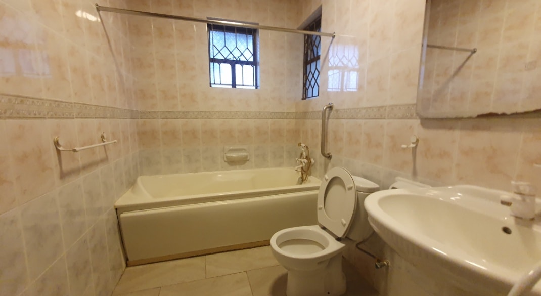 Elegant 5-Bedroom Maisonette For Sale In Old Runda Image