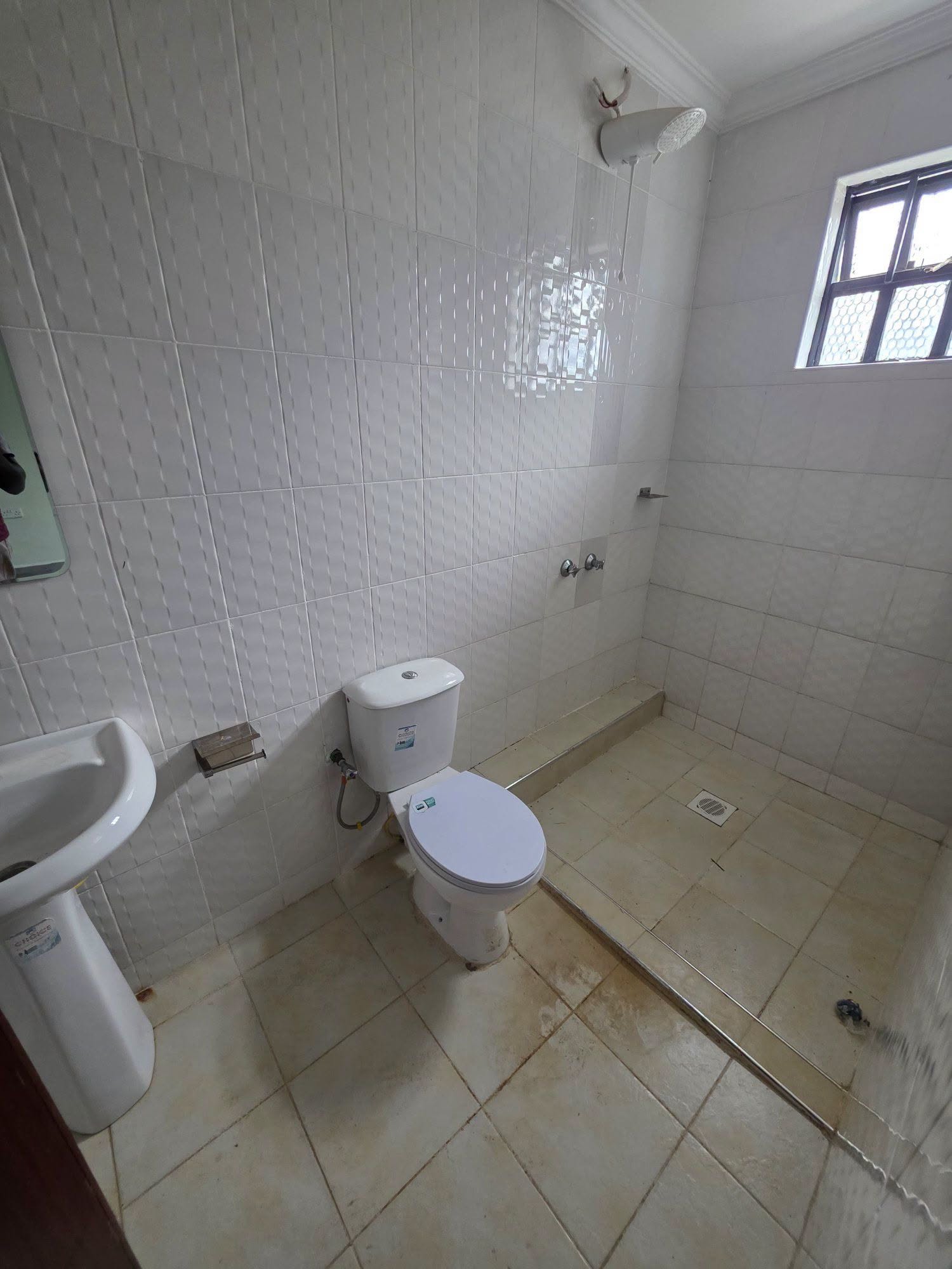 Elegant 5-Bedroom Maisonette sitting on ½ Acre for rent in Karen West – Oloolua Image