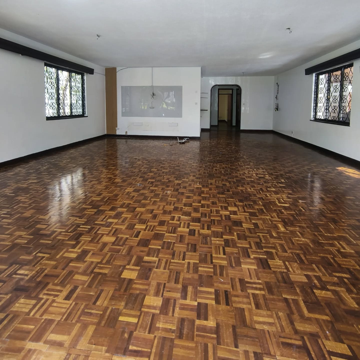 ELEGANT 5 BEDROOM TOWNHOUSE LIVING TO LET IN KILIMANI, OFF OLEDUME ROAD