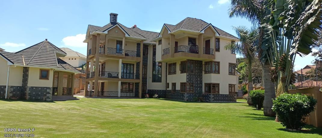 Elegant 6 Bedroom Maisonette For Sale in Old Runda