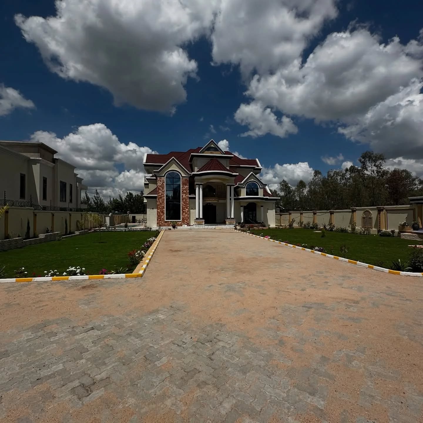 Elegant 7-Bedroom Villa For Sale in Karen