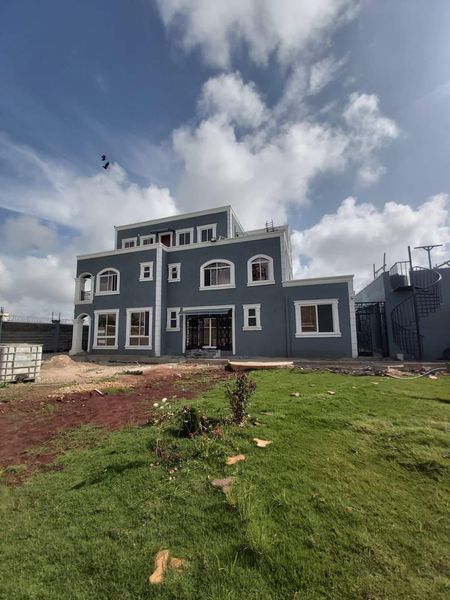 Exceptionally One of its kind 9 Bedrooms Maisonette for Sale or Rent in Syokimau, Parliament Road