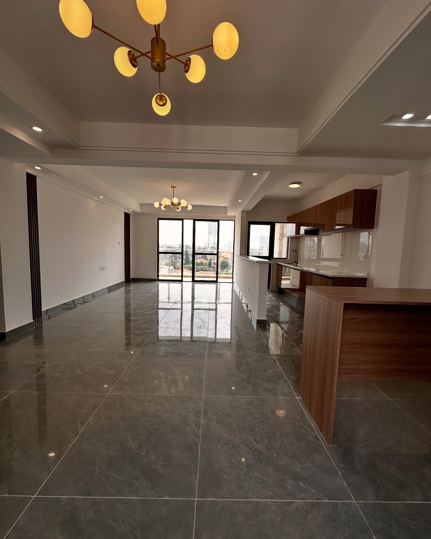 Exciting 2 Bedroom apartment for Rent/ Sale in Riverside Drive