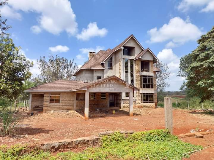 Exclusive 4 Bedroom Maisonnette For Sale in Thika Green, Golf Estate