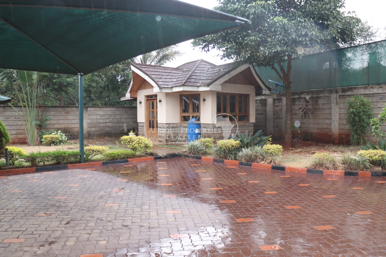 Exclusive 5 Bedroom Maisonette For Sale in Membley Image