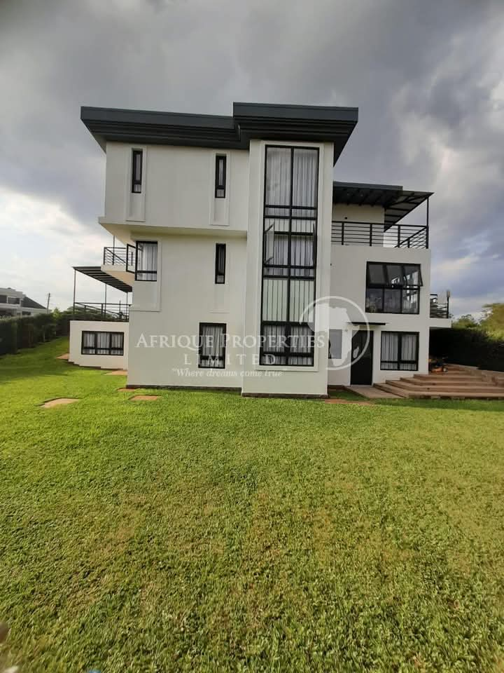 Exclusive 5 Bedroom Maisonette For Sale in Thika Green Golf Estate Image