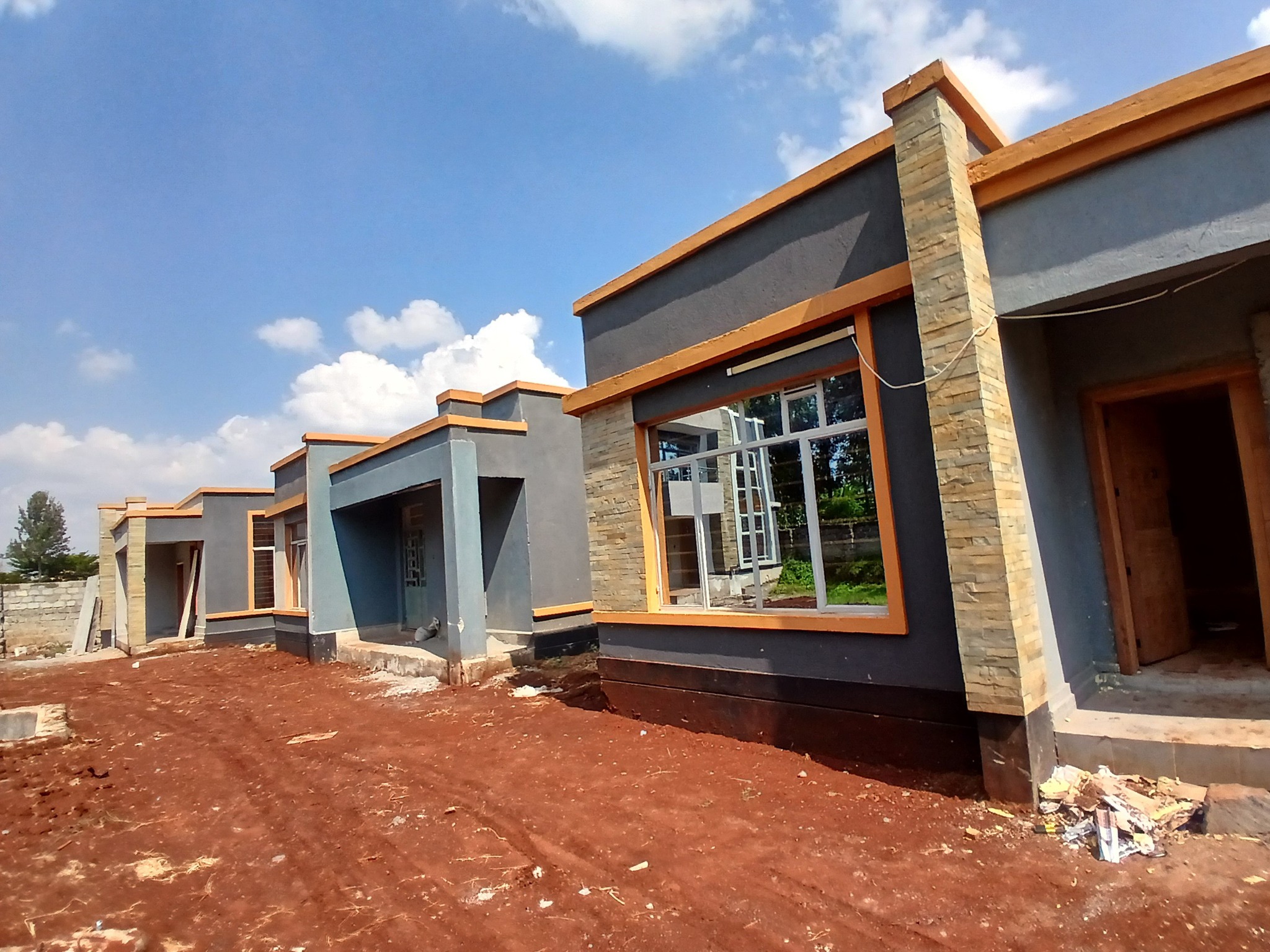 Excutive Flatroof Elegant 3 Bedroom Bungalow To Let on Kenyatta Road